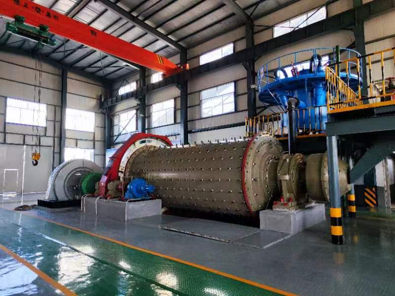 Qingdao Qingzhong Machinery ETC Algemeen contractproject Zhaoyuan Xindongzhuang Dagelijkse goudverwerkingsfabriek van 2.000 ton
